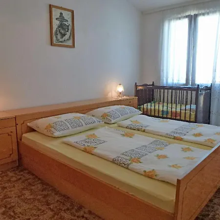 아파트 Milica 니바이스